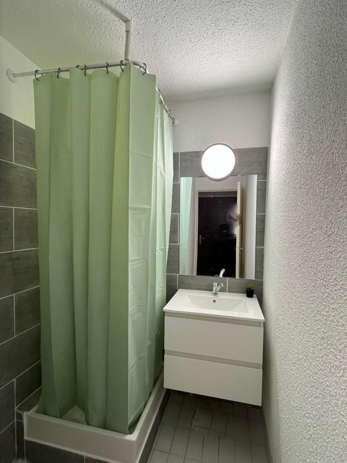 T2 ,4 Couchages ,Climatise ,Terrace ,En Face D'Aqualand ,Plage Rochelongue Agde Exteriör bild